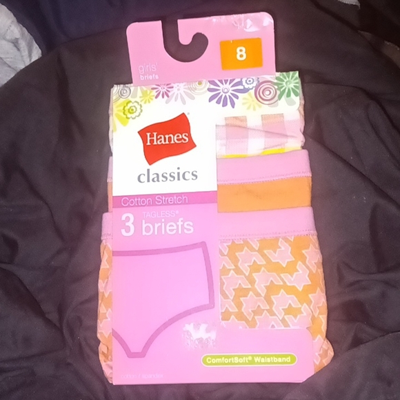 Hanes Other - Girls hands classics 3 briefs size 8